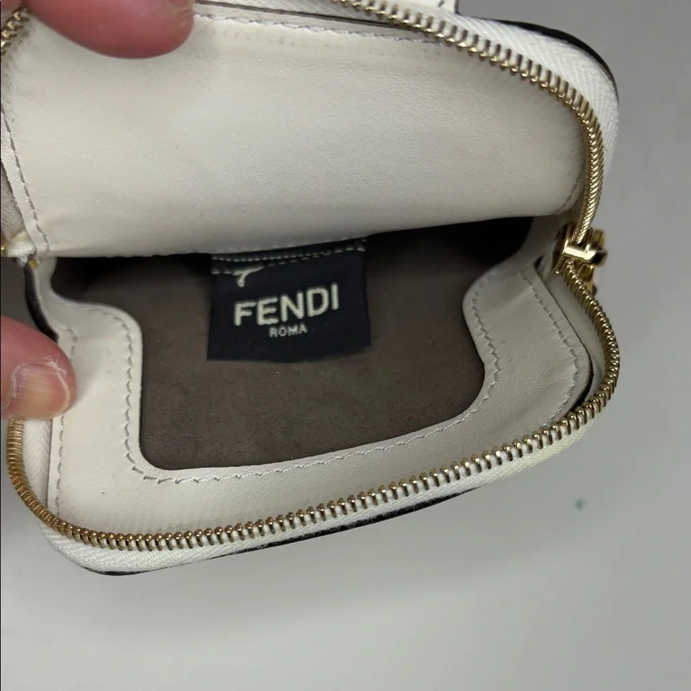 FENDI vitello grace call pocket strap you white Leather Phone Pouch
